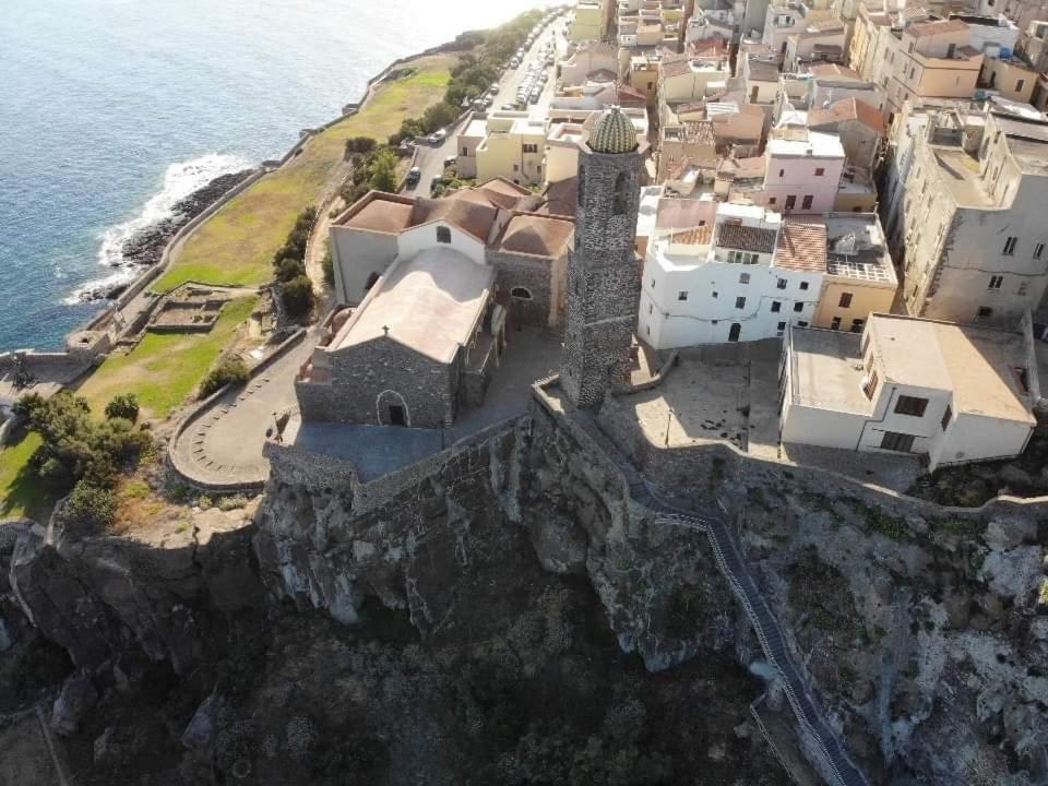 קאסטלסארדו “Cielo E Mare”, Casetta Nel Cuore Del Borgo Antico / “Sky & Sea”, Charming In The Heart Of Old Village מראה חיצוני תמונה