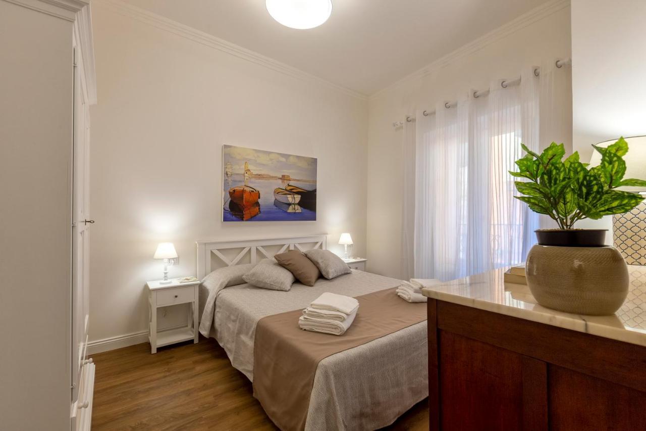 קאסטלסארדו “Cielo E Mare”, Casetta Nel Cuore Del Borgo Antico / “Sky & Sea”, Charming In The Heart Of Old Village מראה חיצוני תמונה
