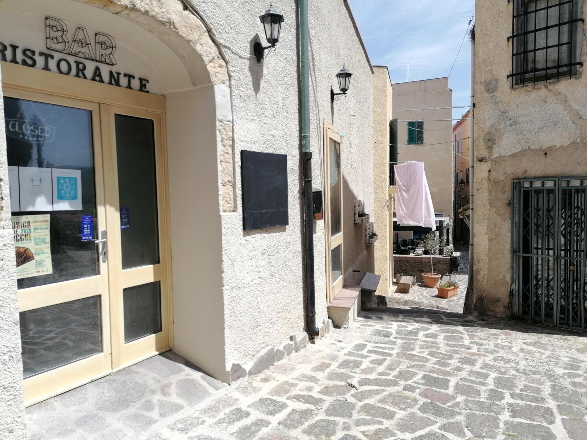 קאסטלסארדו “Cielo E Mare”, Casetta Nel Cuore Del Borgo Antico / “Sky & Sea”, Charming In The Heart Of Old Village מראה חיצוני תמונה
