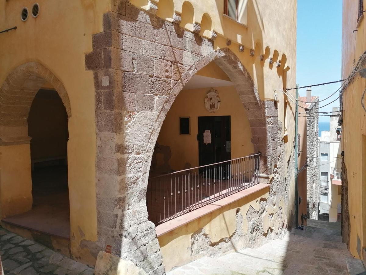 קאסטלסארדו “Cielo E Mare”, Casetta Nel Cuore Del Borgo Antico / “Sky & Sea”, Charming In The Heart Of Old Village מראה חיצוני תמונה