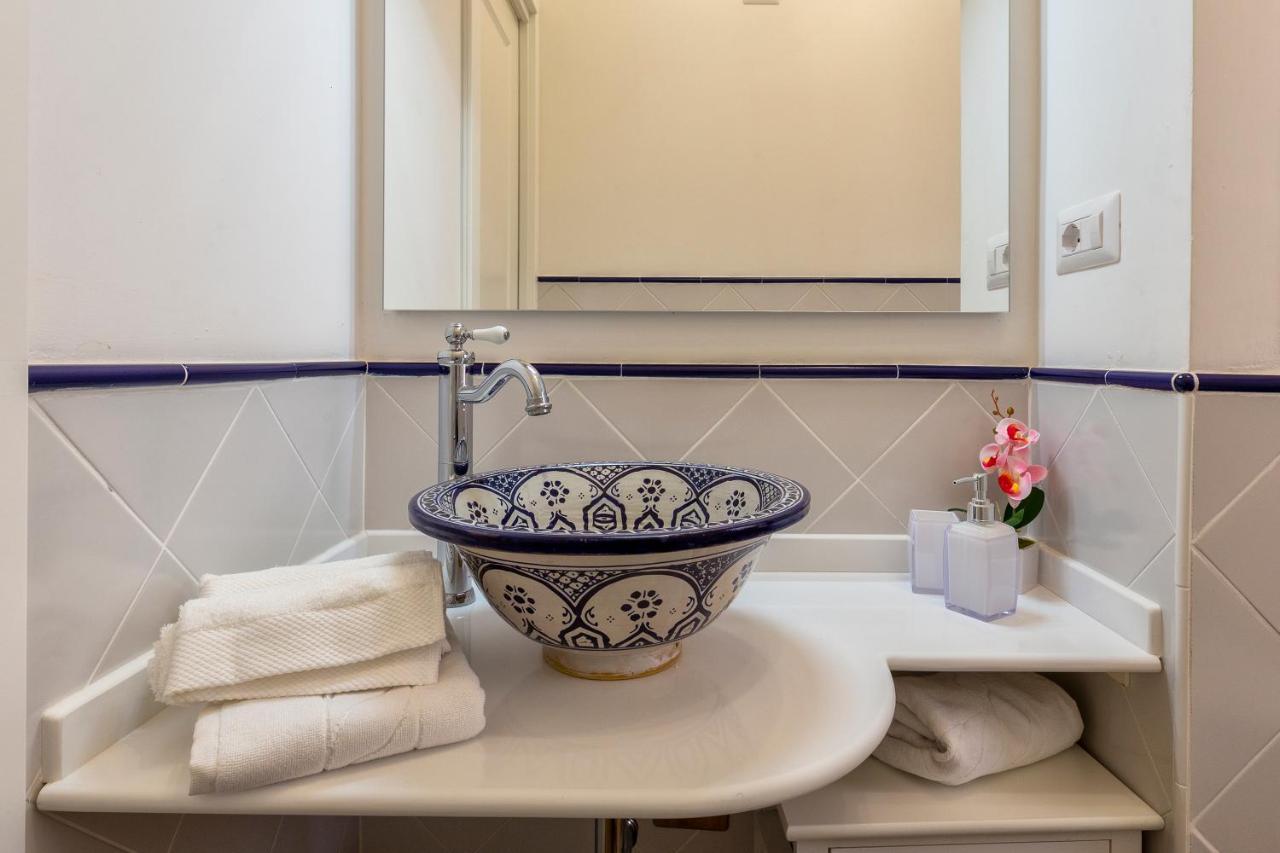 קאסטלסארדו “Cielo E Mare”, Casetta Nel Cuore Del Borgo Antico / “Sky & Sea”, Charming In The Heart Of Old Village מראה חיצוני תמונה